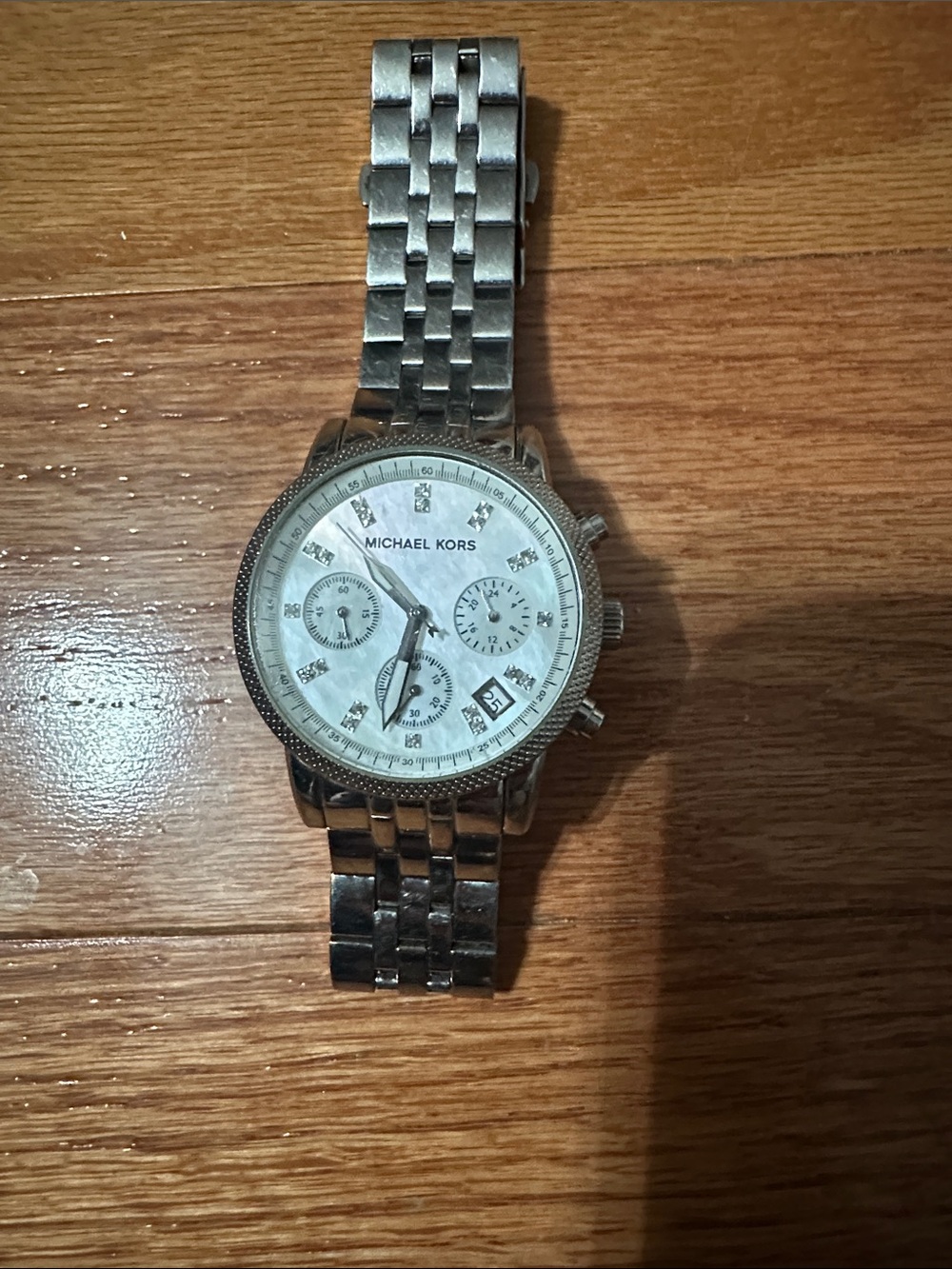 Michael Kors Silver and White Stainless Steel Chronograph Watch *need battery*